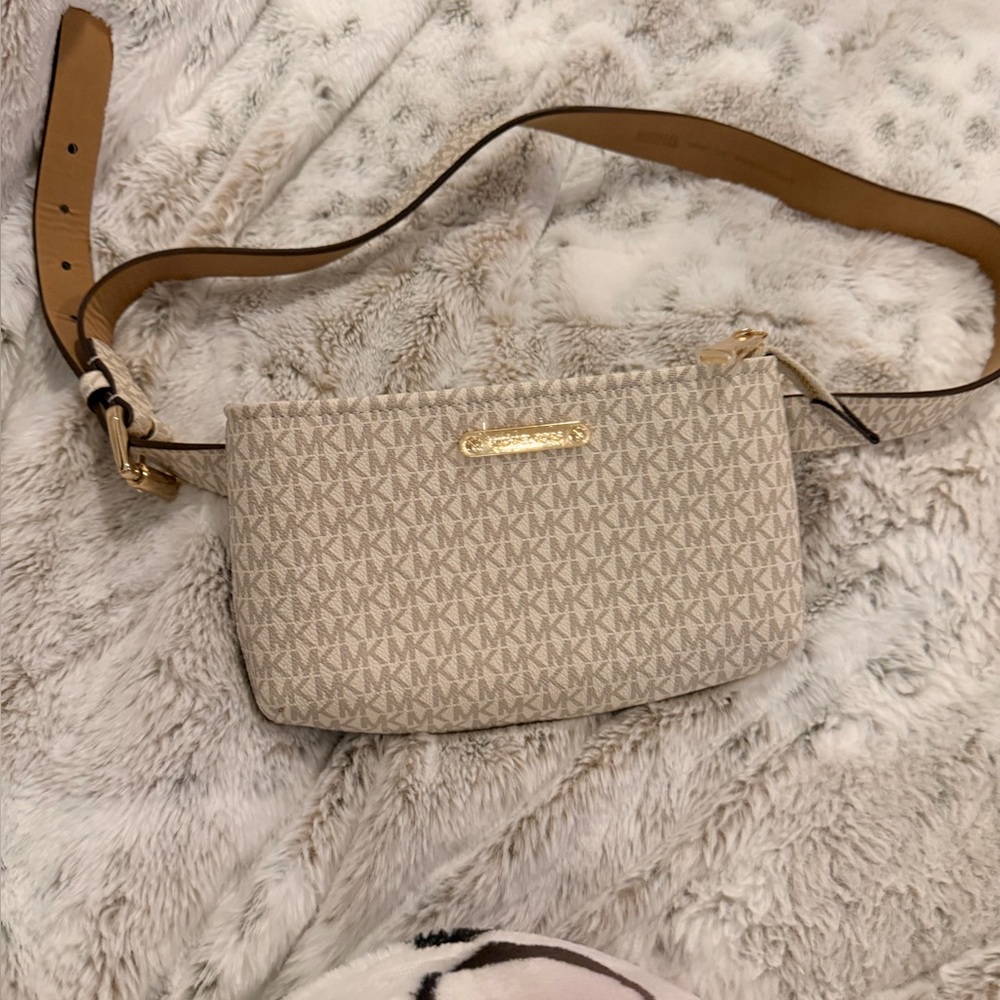 Michael Kors Monogram Tan Crossbody Fanny Bag